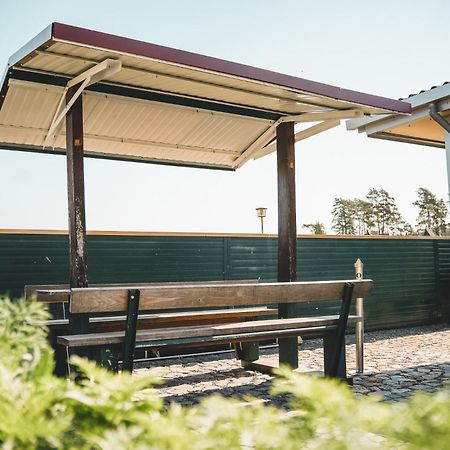 Black Tiger Seaside - Ferienwohnungen Direkt Am See Garden エクステリア 写真